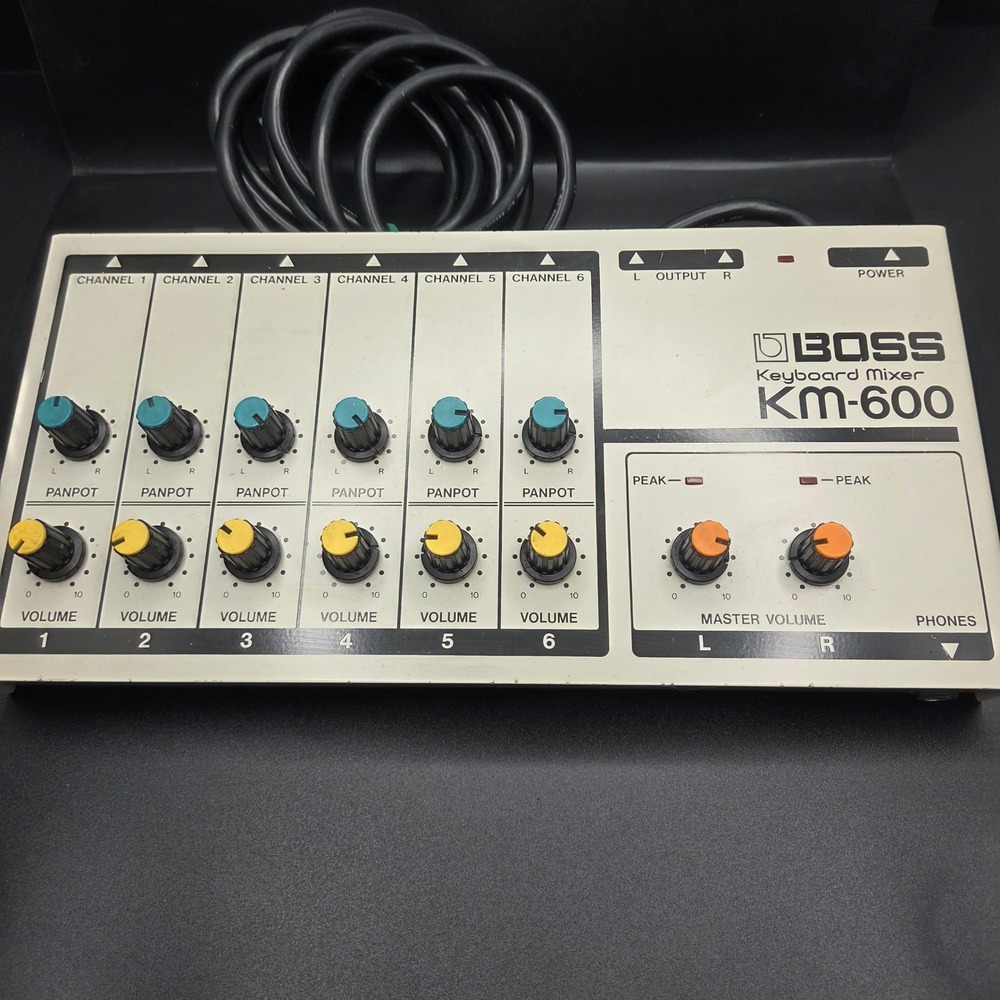 Boss Keyboard Mixer KM-600 6 Channel Vintage Roland Made in Japan Analog Gray